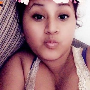 Meet your Posher, Estrella